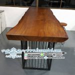 meja-kayu-trembesi-utuh-terbaru (1)
